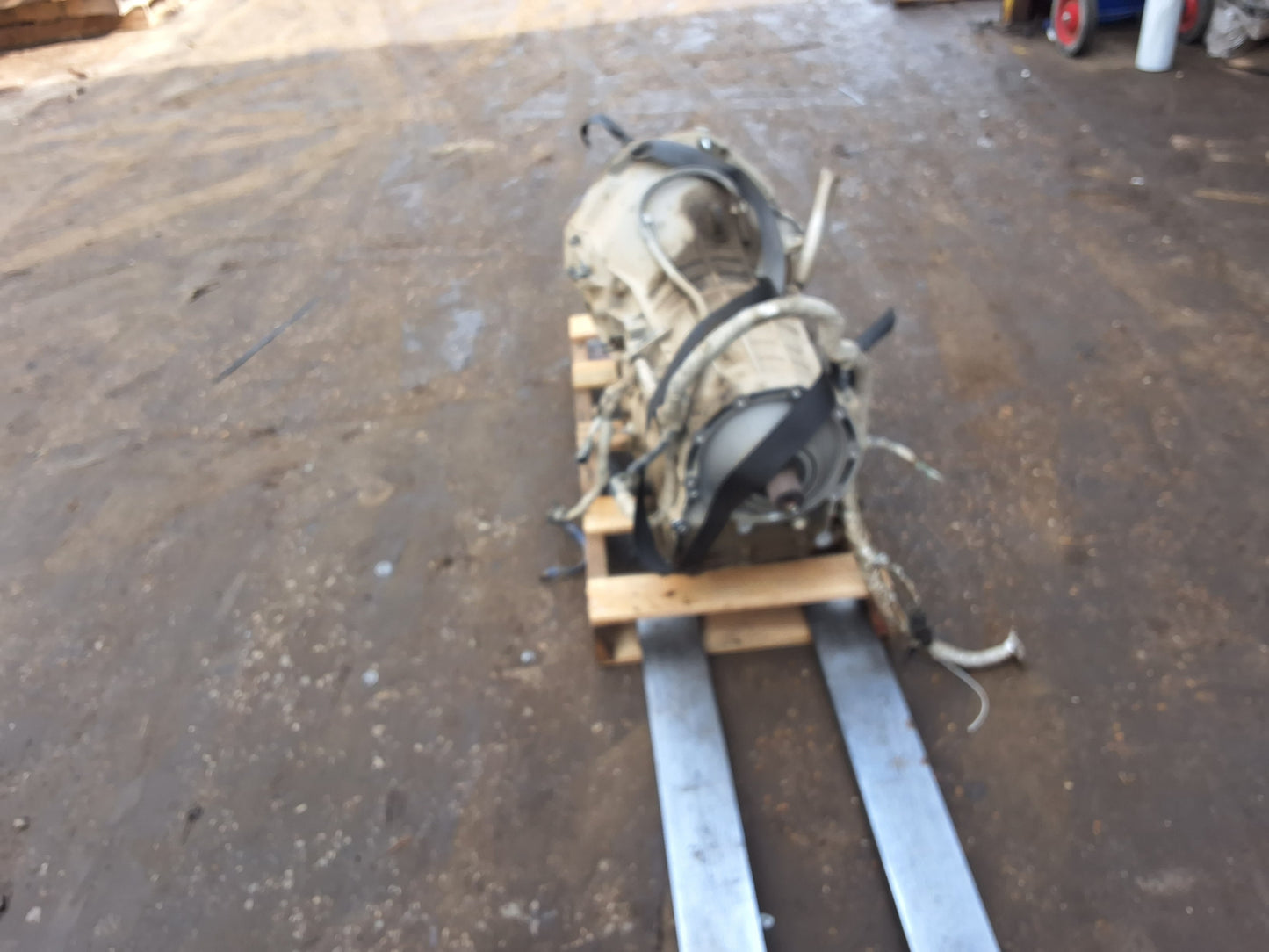 2012 FORD F350- AUTOMATIC TRANSMISSION -#M18524