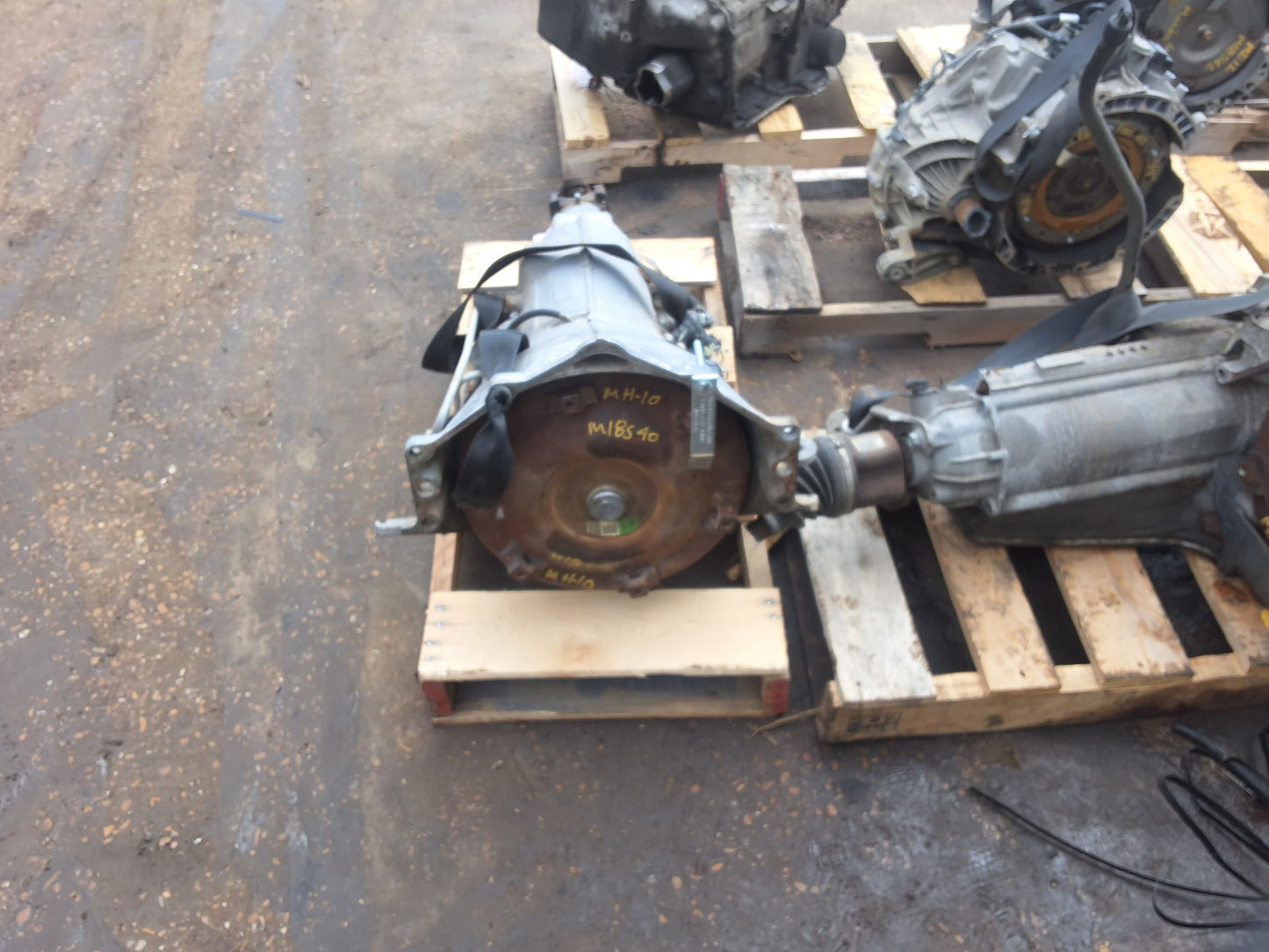 1997 - 1998 CHEVY SILVERADO  -  AUTOMATIC TRANSMISSION - #M18540