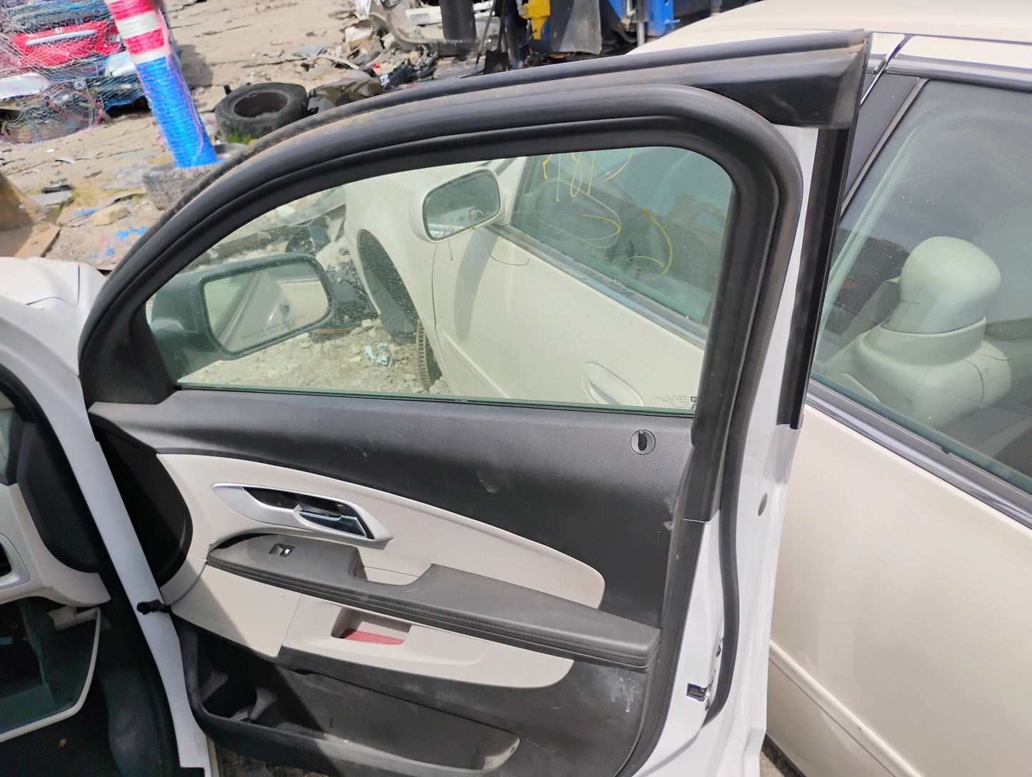 2011 Chevrolet Equinox - Stock #: M18744 - MR-14