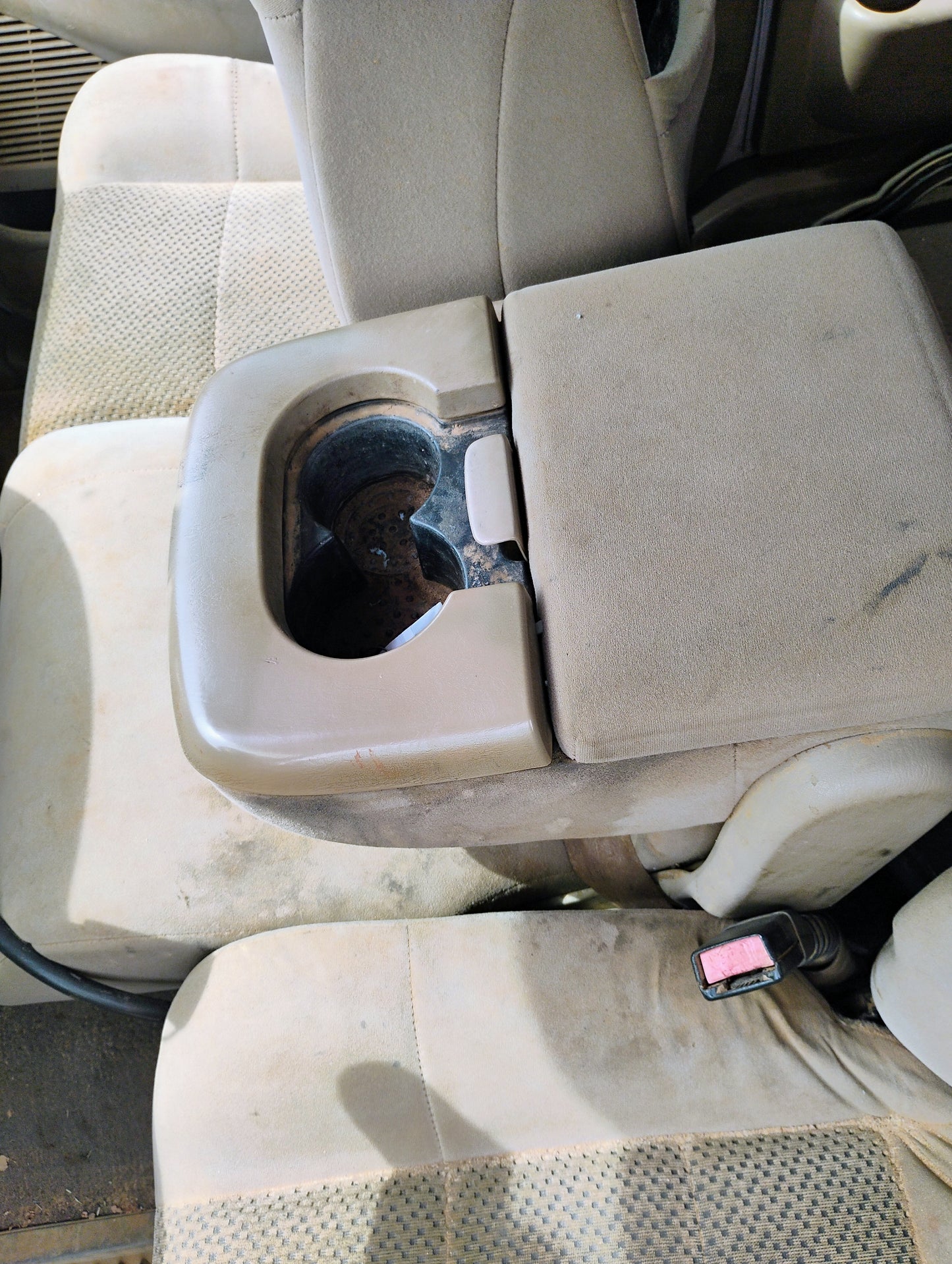2001-2004 FORD F150- PARTING OUT- MV-17- # M18827
