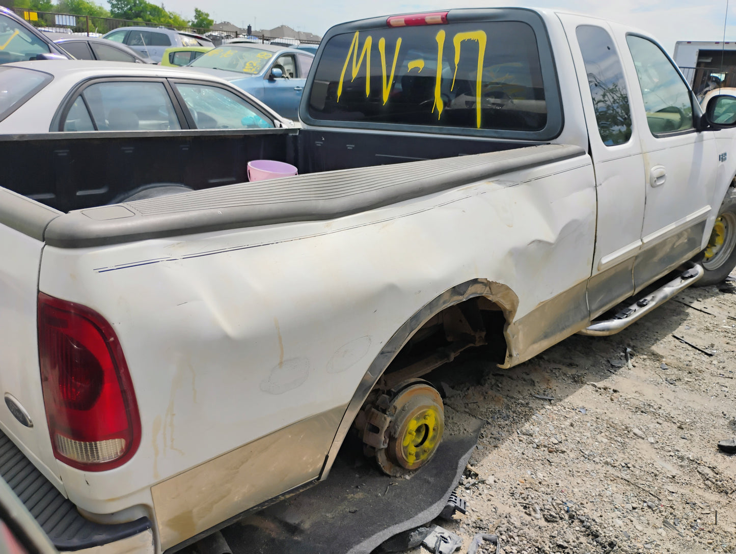 2001-2004 FORD F150- PARTING OUT- MV-17- # M18827