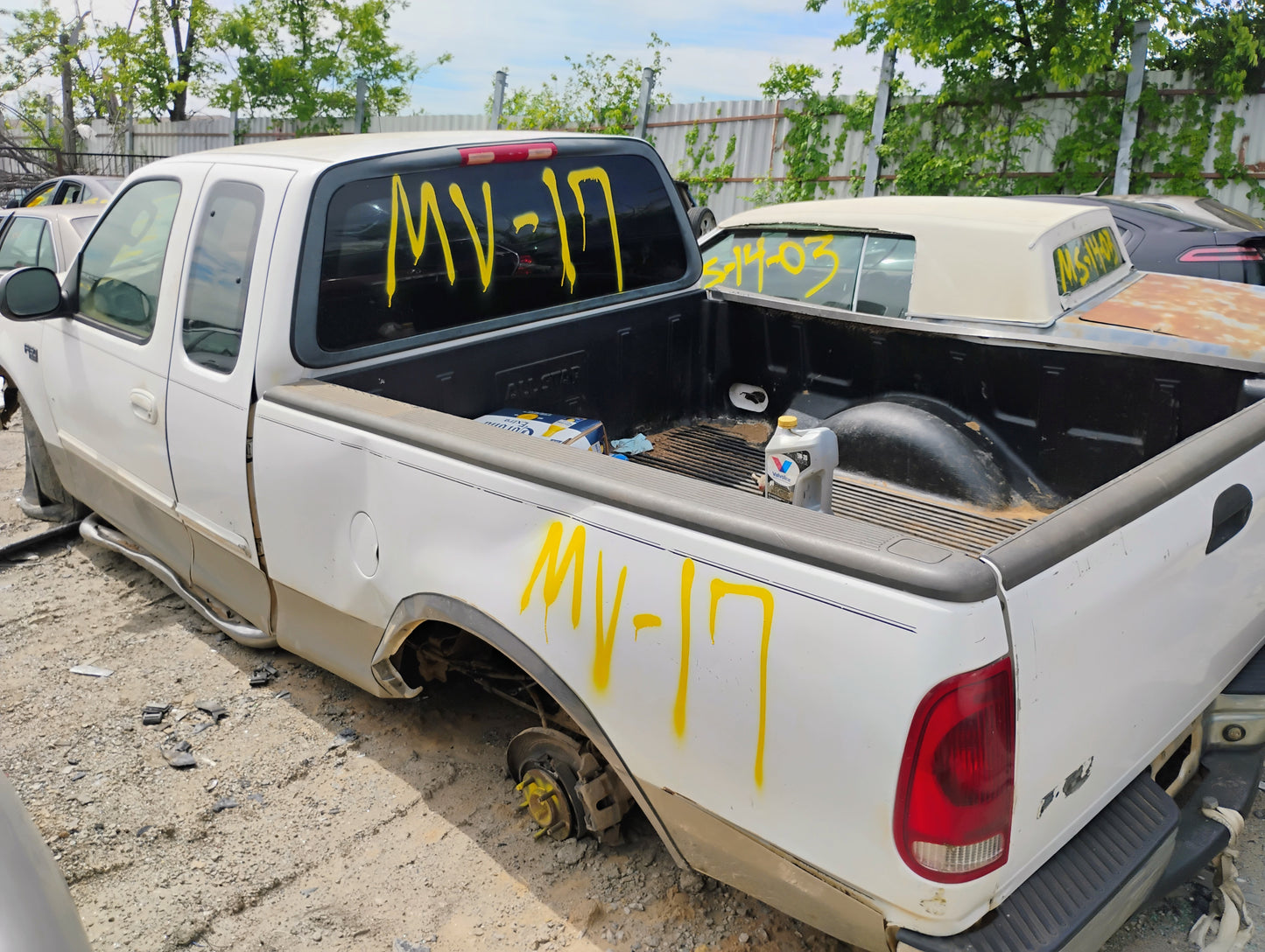 2001-2004 FORD F150- PARTING OUT- MV-17- # M18827