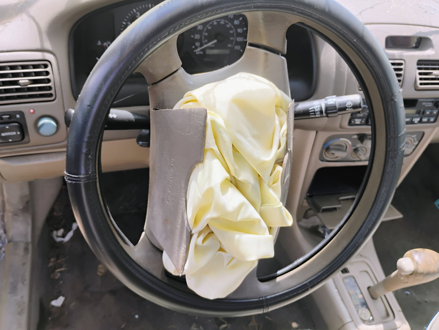 1998 - 2002 Toyota Corolla - Stock #: M18817 MV-17