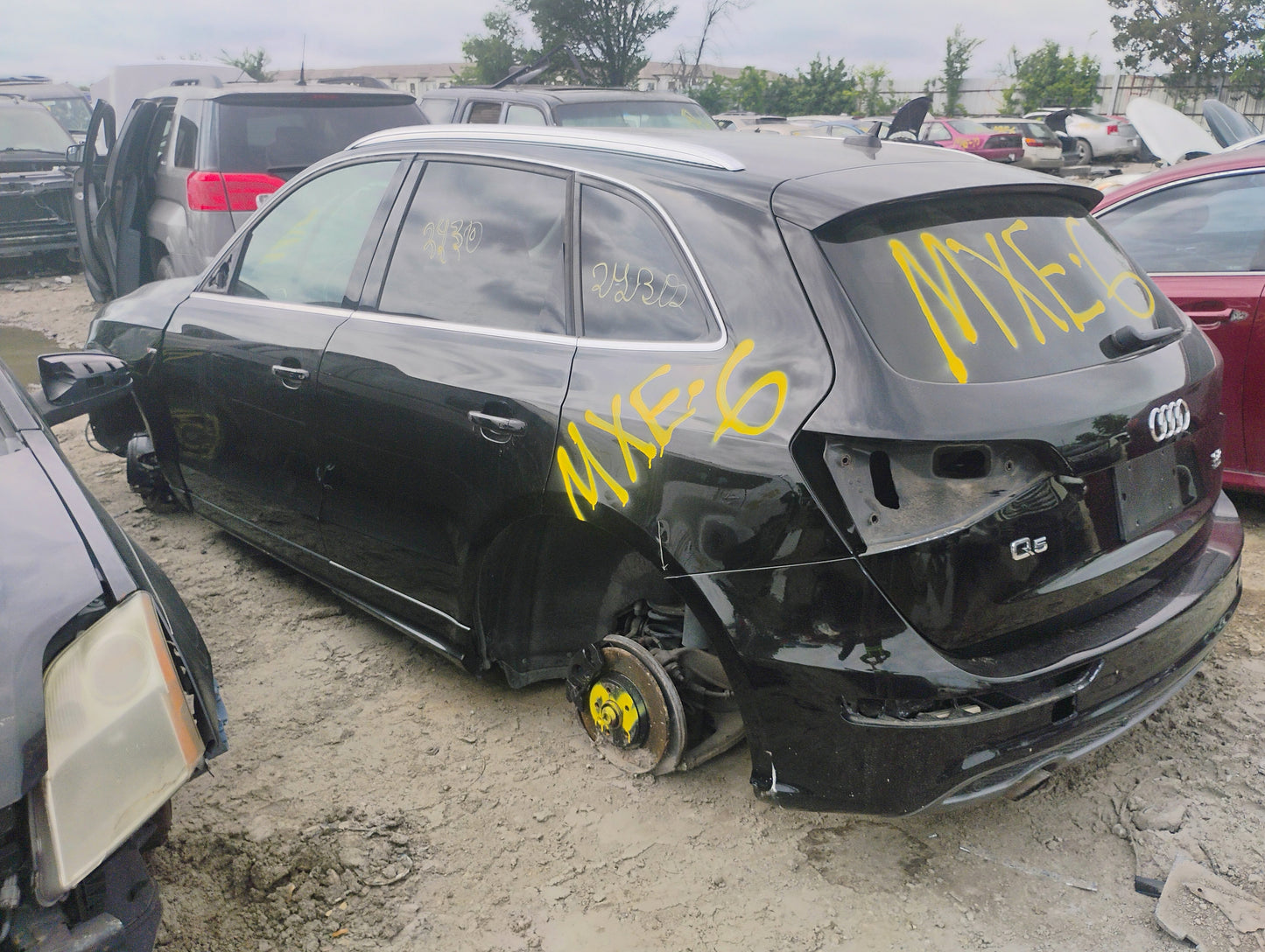 2009-2012 Audi Q5 - Stock #: M18956