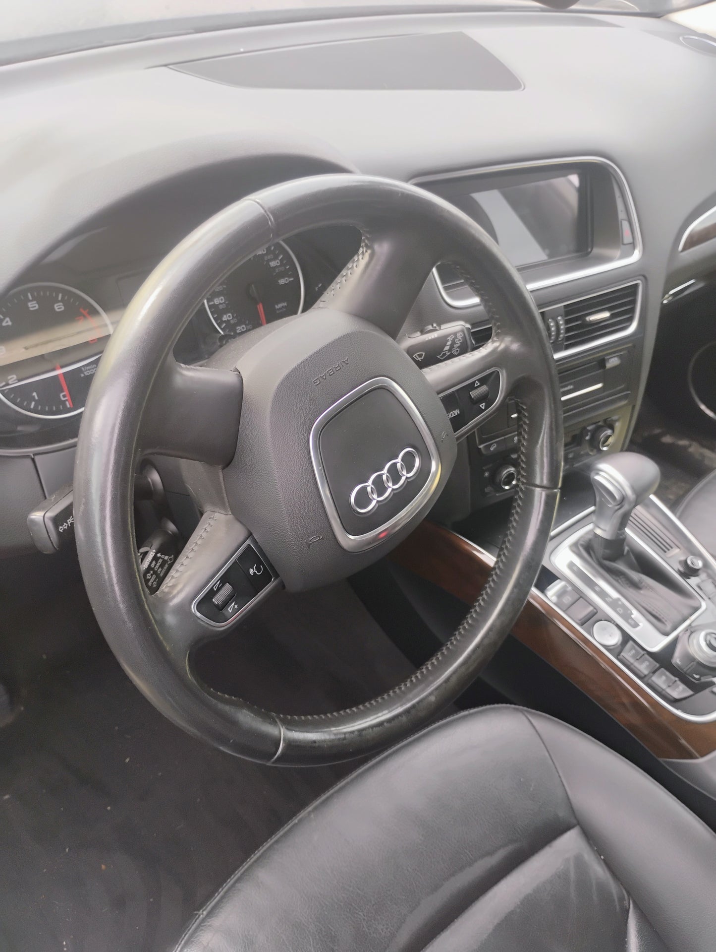 2009-2012 Audi Q5 - Stock #: M18956