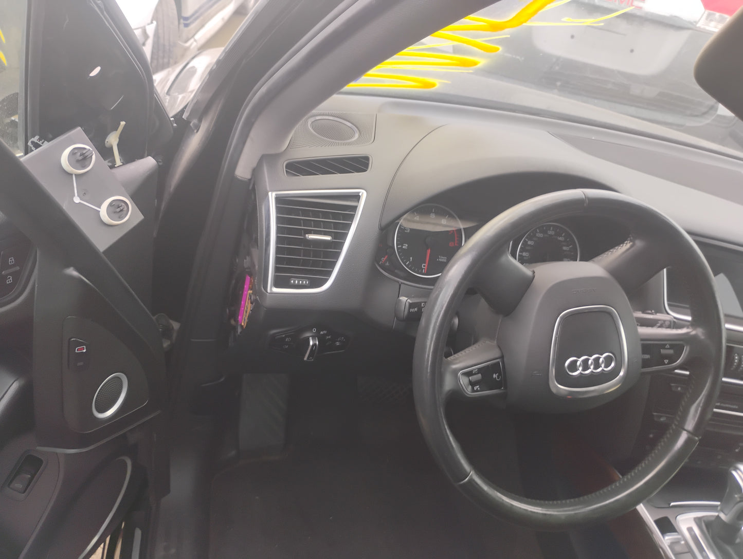 2009-2012 Audi Q5 - Stock #: M18956
