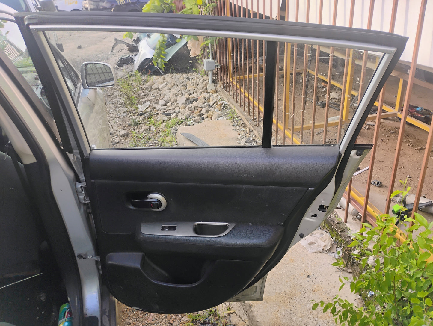 1997 NISSAN MAXIMA - STOCK #M19237