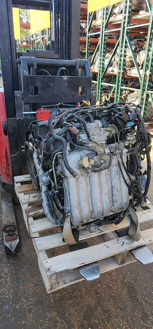 2001-2002 NISSAN PATHFINDER - 3.5 L Engine -#M17525