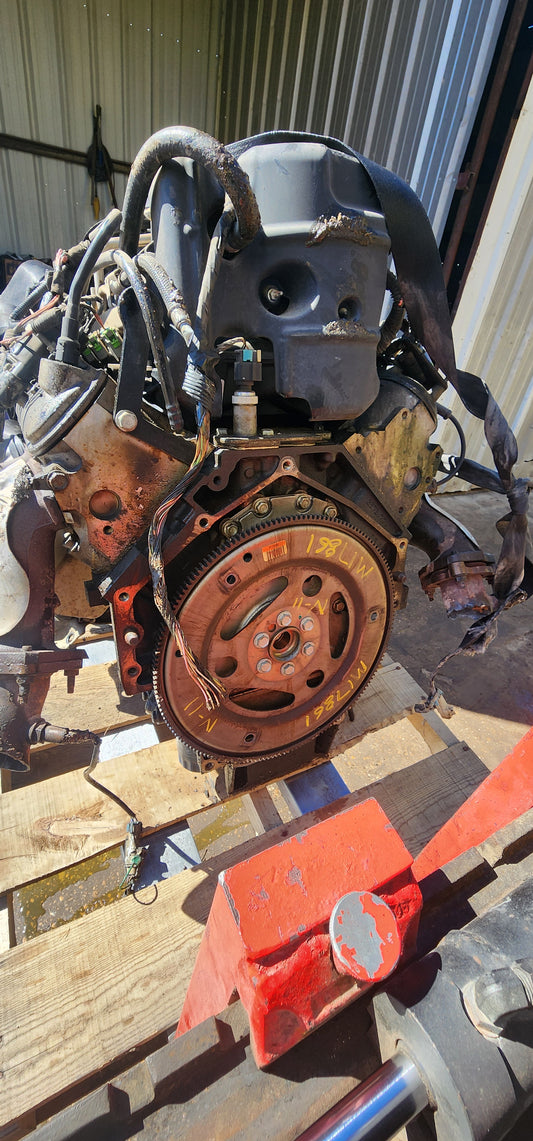 2010-2013 CHEVY SILVERADO 4.8 L ENGINE - #M17861