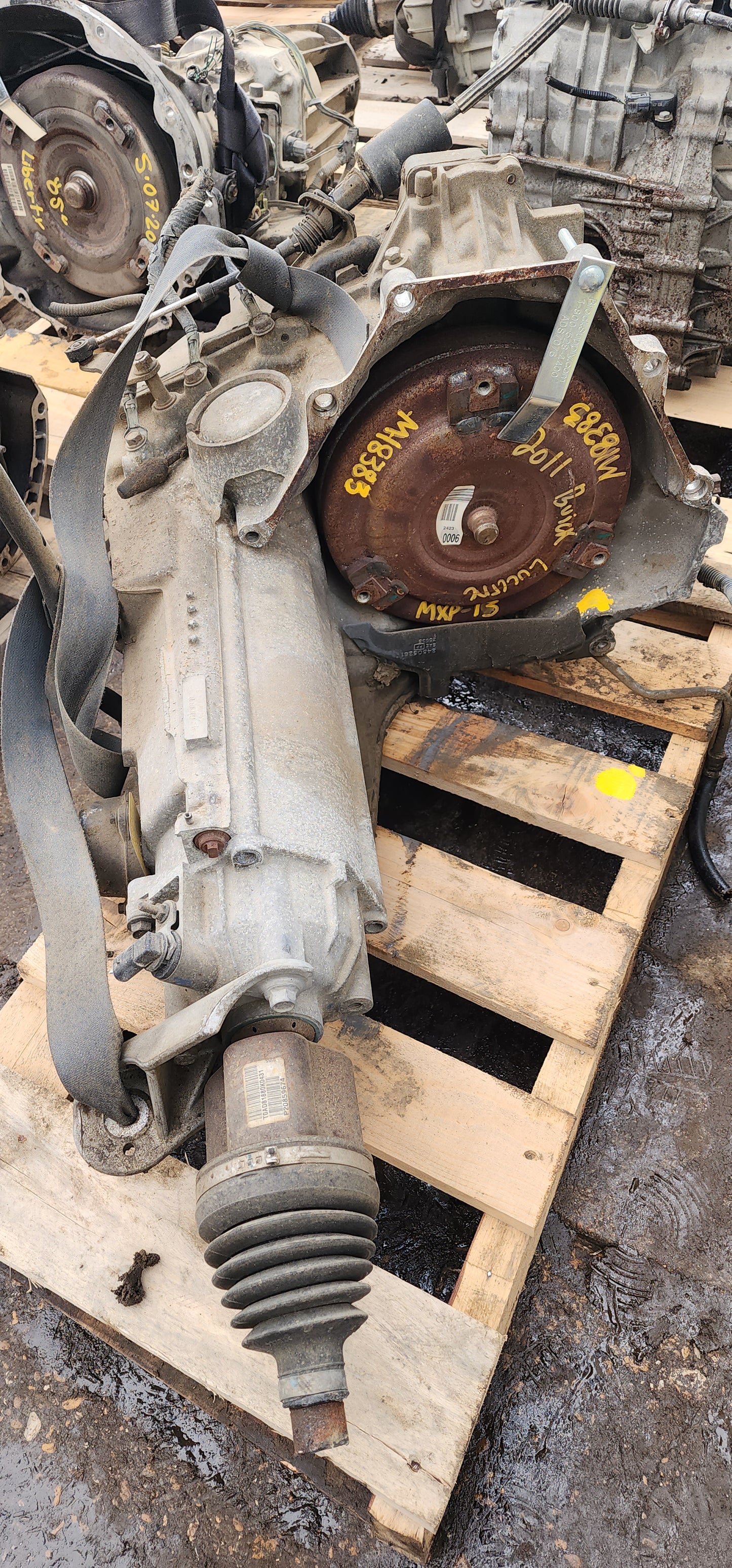 2009-2011 BUICK LUCERNE  -  AUTOMATIC TRANSMISSION - #M18383
