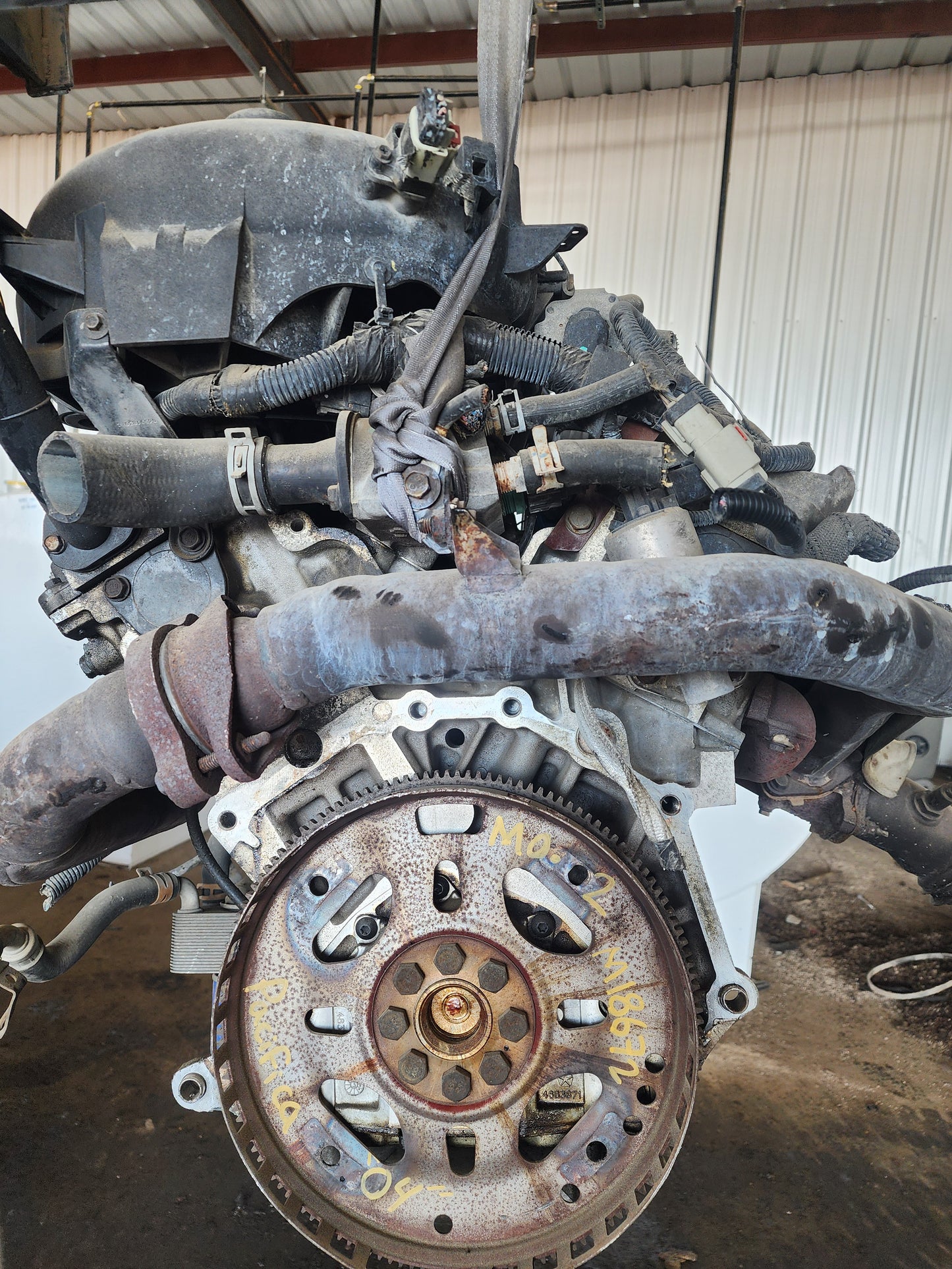 2004 CHRYSLER PACIFICA  -  3.5 L ENGINE - #M18672