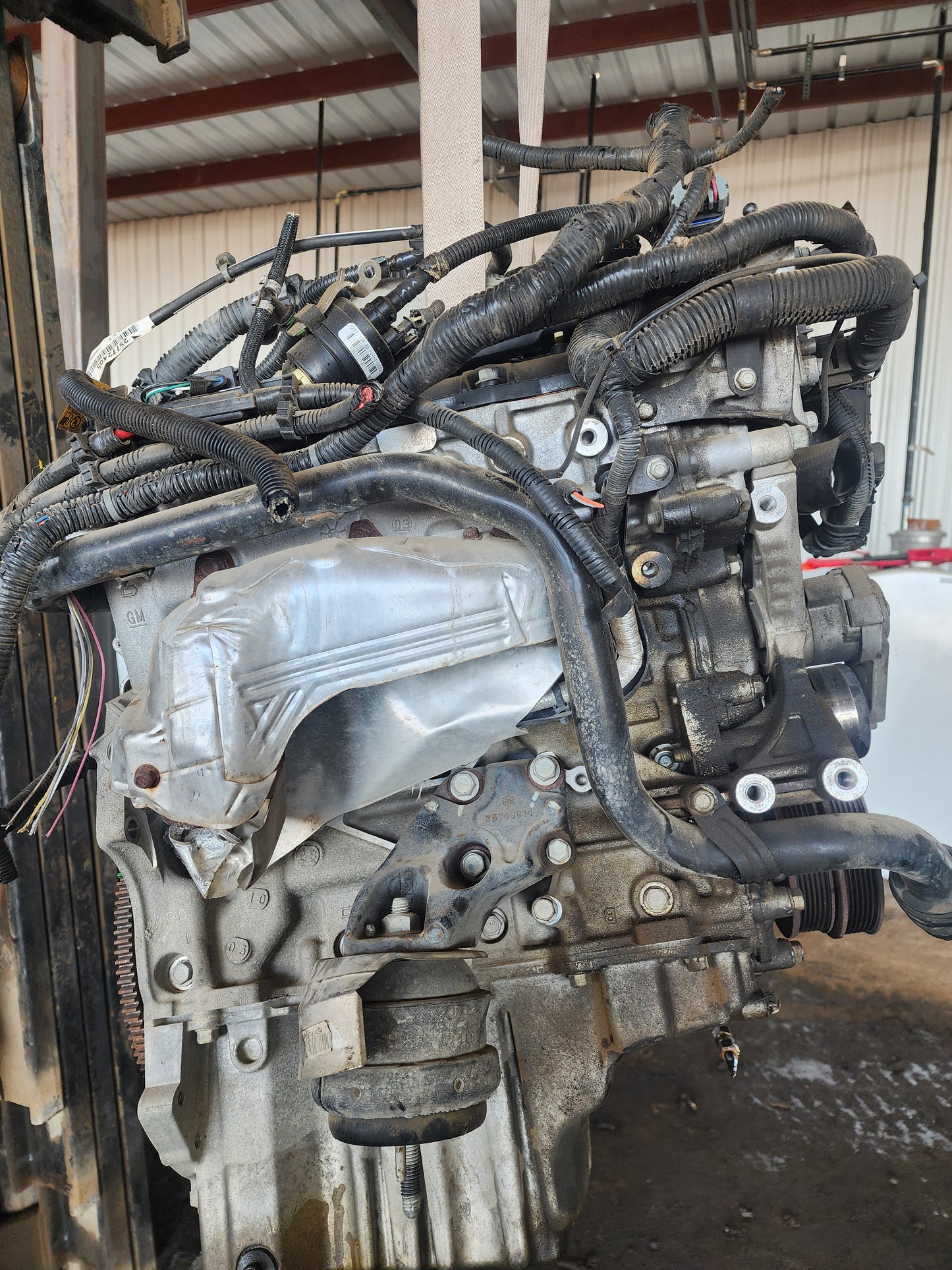 2004 CADILLAC CTS  -  3.6 L ENGINE - #MS1112