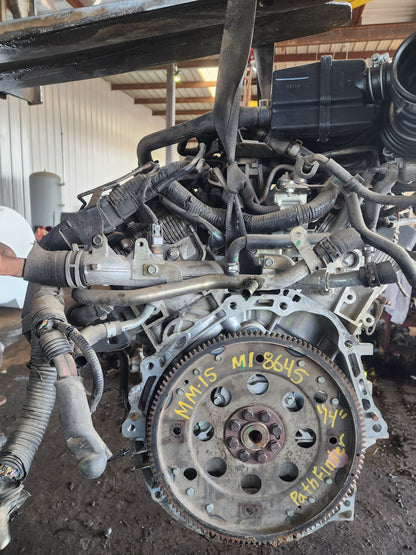 2014 NISSAN PATHFINDER  -  3.5 L ENGINE - #M18645