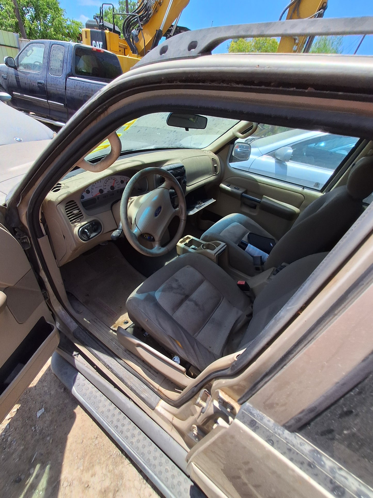 2004-2005 Ford Explorer Sport Trac - Stock #: M19358