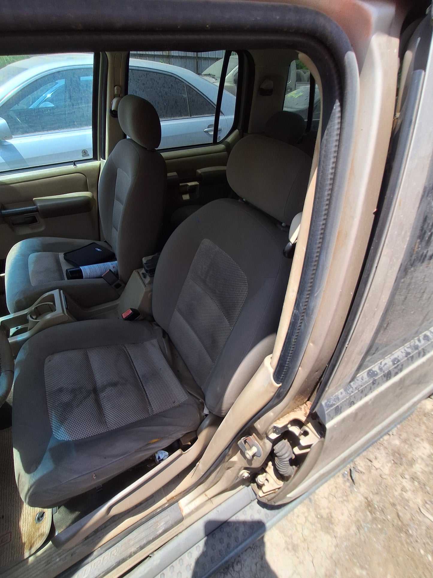 2004-2005 Ford Explorer Sport Trac - Stock #: M19358