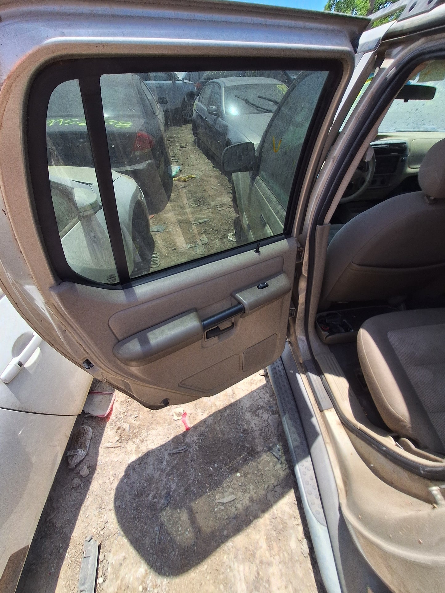 2004-2005 Ford Explorer Sport Trac - Stock #: M19358