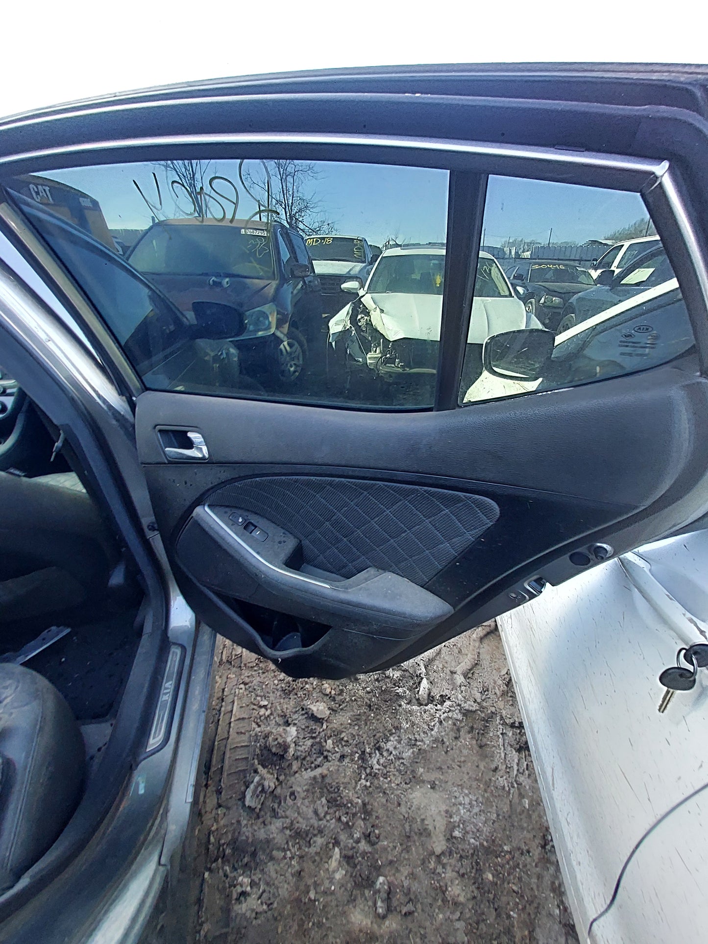 2014 - 2016 Kia Optima - Stock #: M18466 MD-16