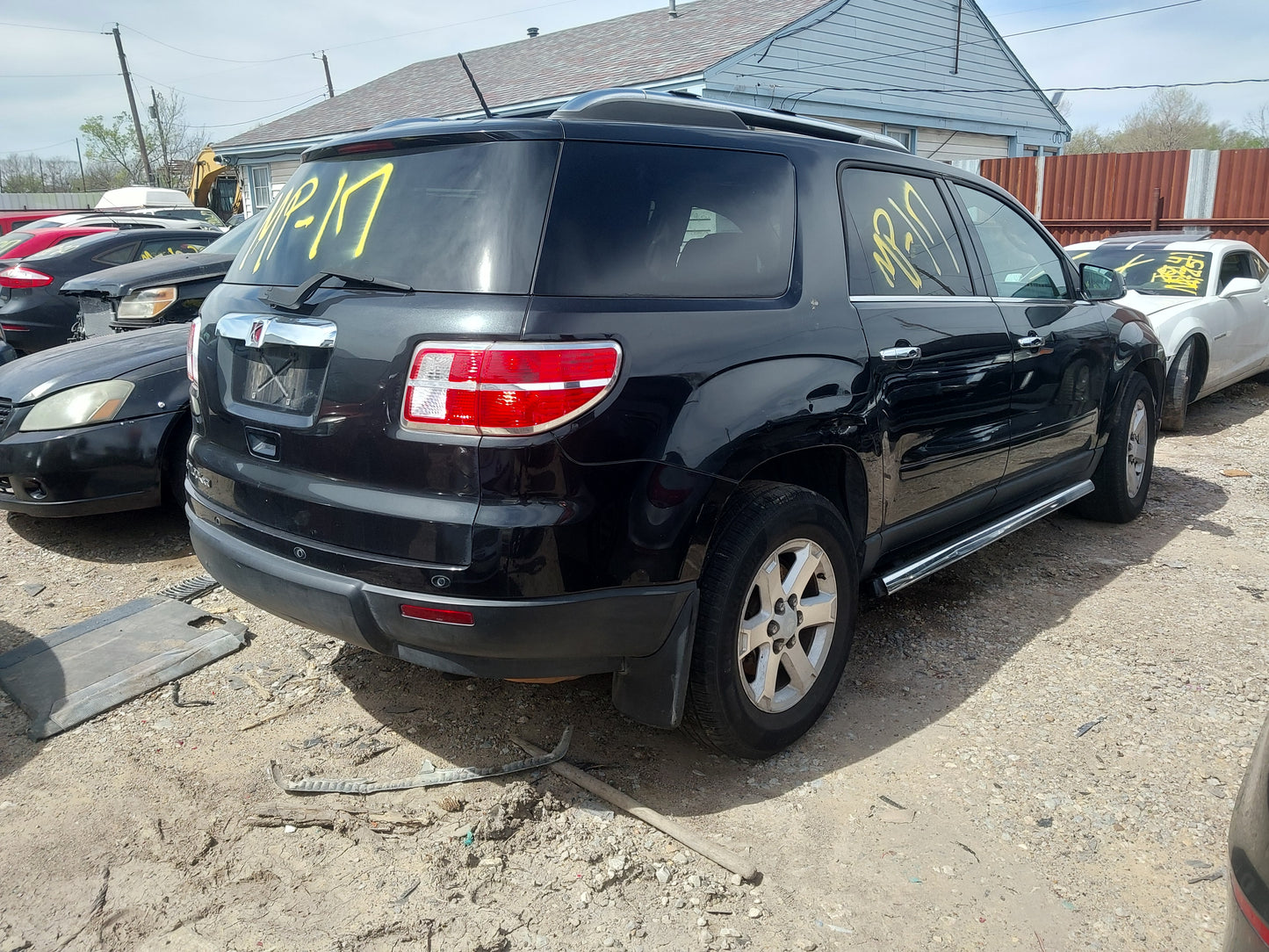 2009 Saturn Outlook - Stock #: M18707 - MP-17