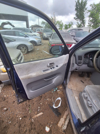 2005 KIA SEDONA - STOCK #M19391