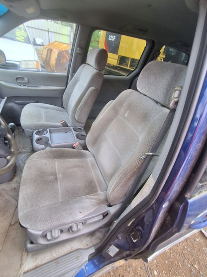 2005 KIA SEDONA - STOCK #M19391