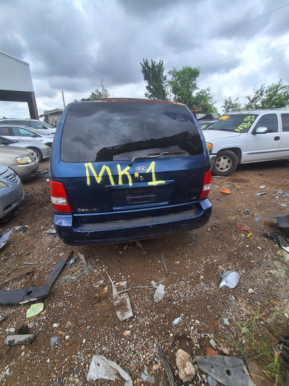 2005 KIA SEDONA - STOCK #M19391