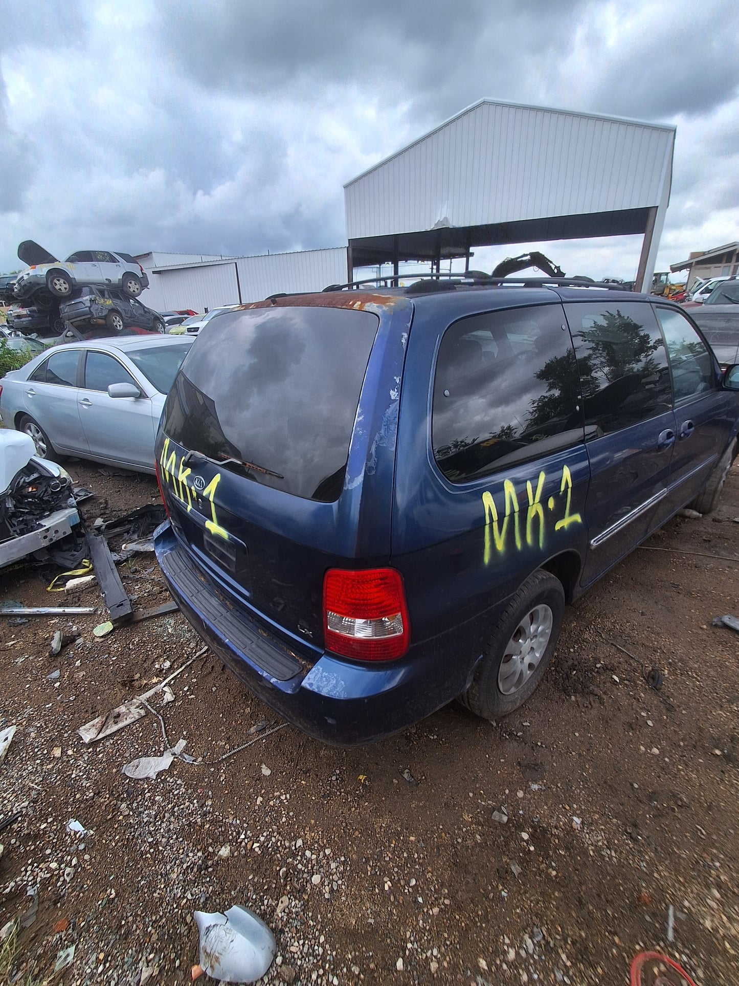 2005 KIA SEDONA - STOCK #M19391
