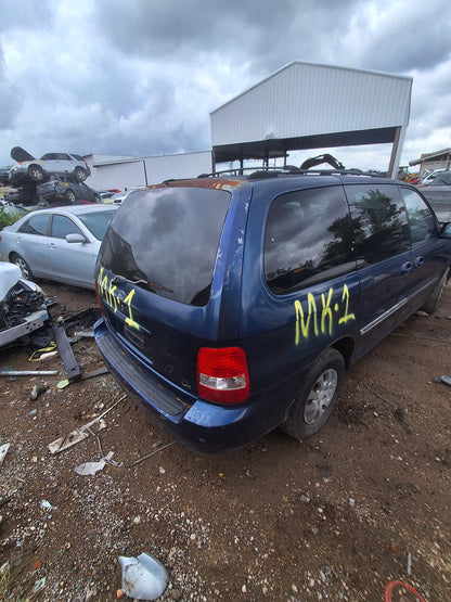 2005 KIA SEDONA - STOCK #M19391