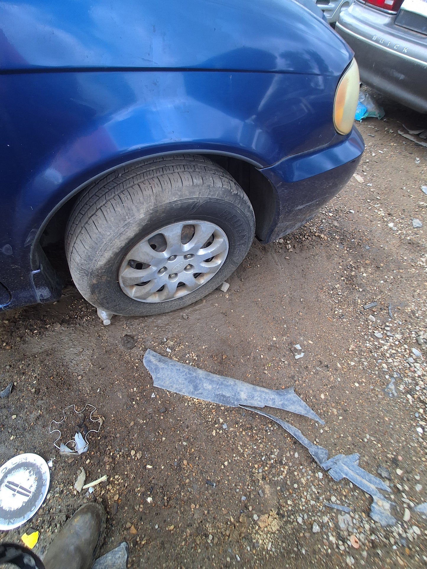 2005 KIA SEDONA - STOCK #M19391