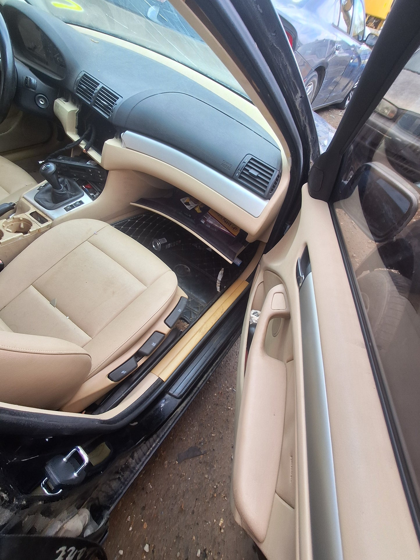 2004 BMW 325I - STOCK #M19397
