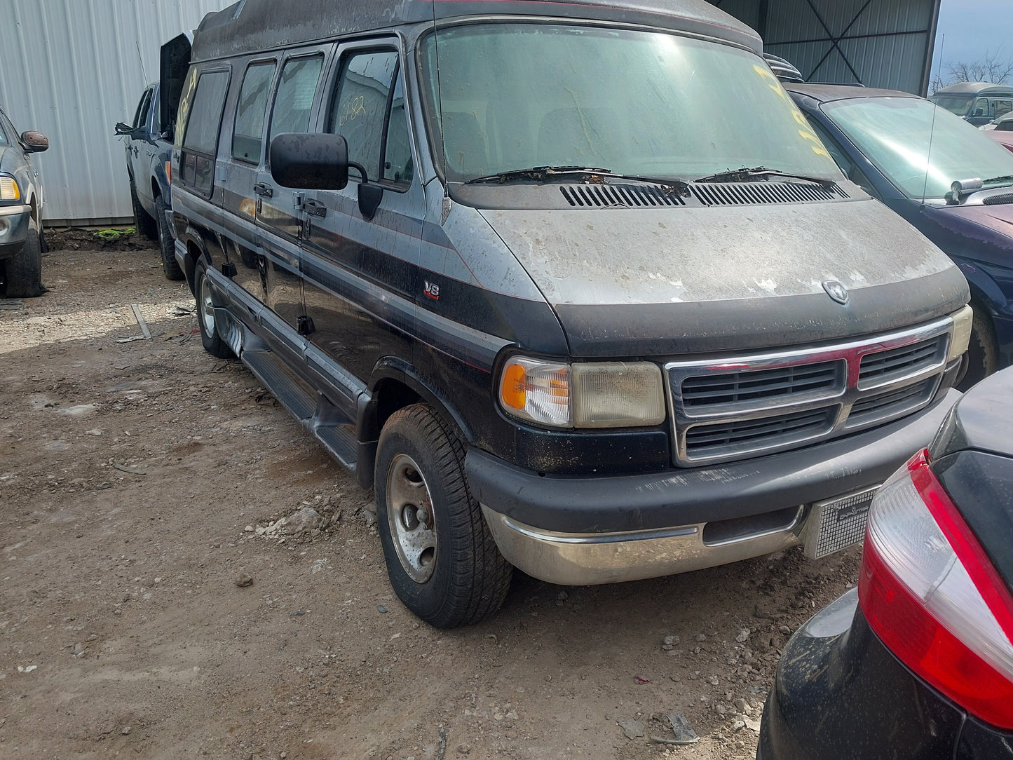 1995 DODGE B2500 - STOCK #M18714