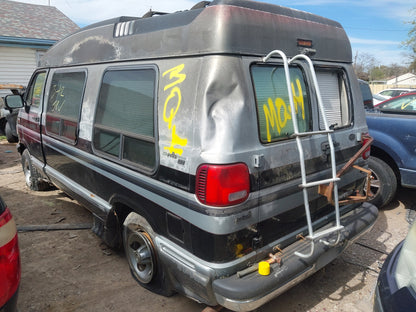 1995 DODGE B2500 - STOCK #M18714
