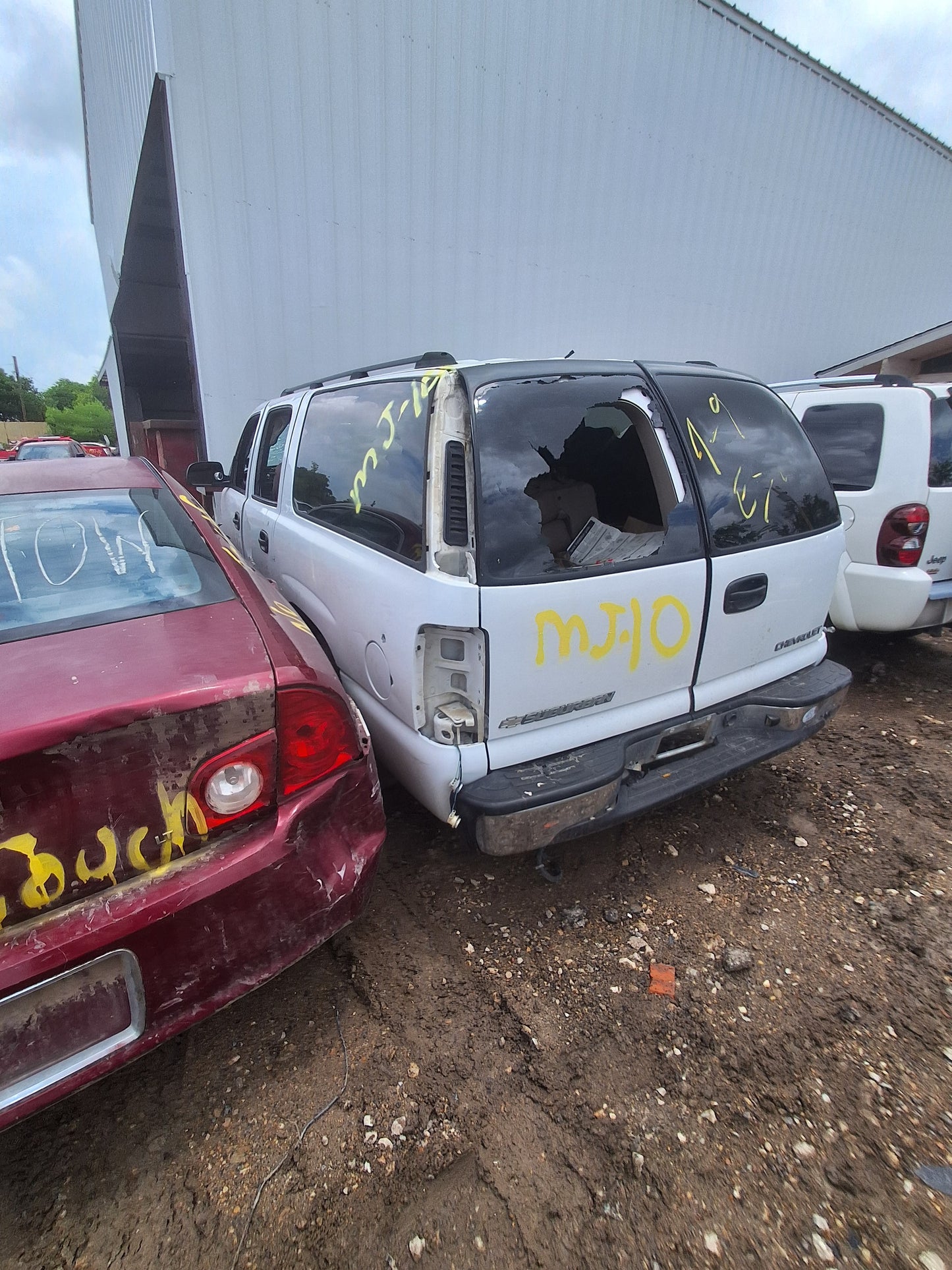 1999 - 2007 Chevrolet Suburban - Stock #: M19380 MJ-10