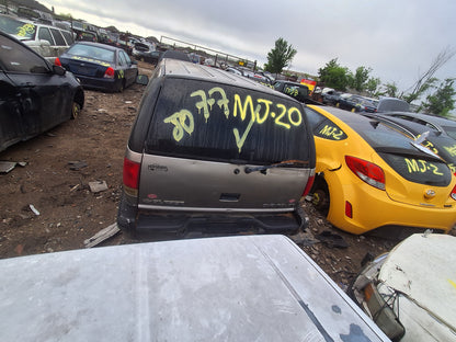 1994-2005 CHEVY TRAILBLAZER - PARTING OUT-MJ- 20- Stock #:M19390