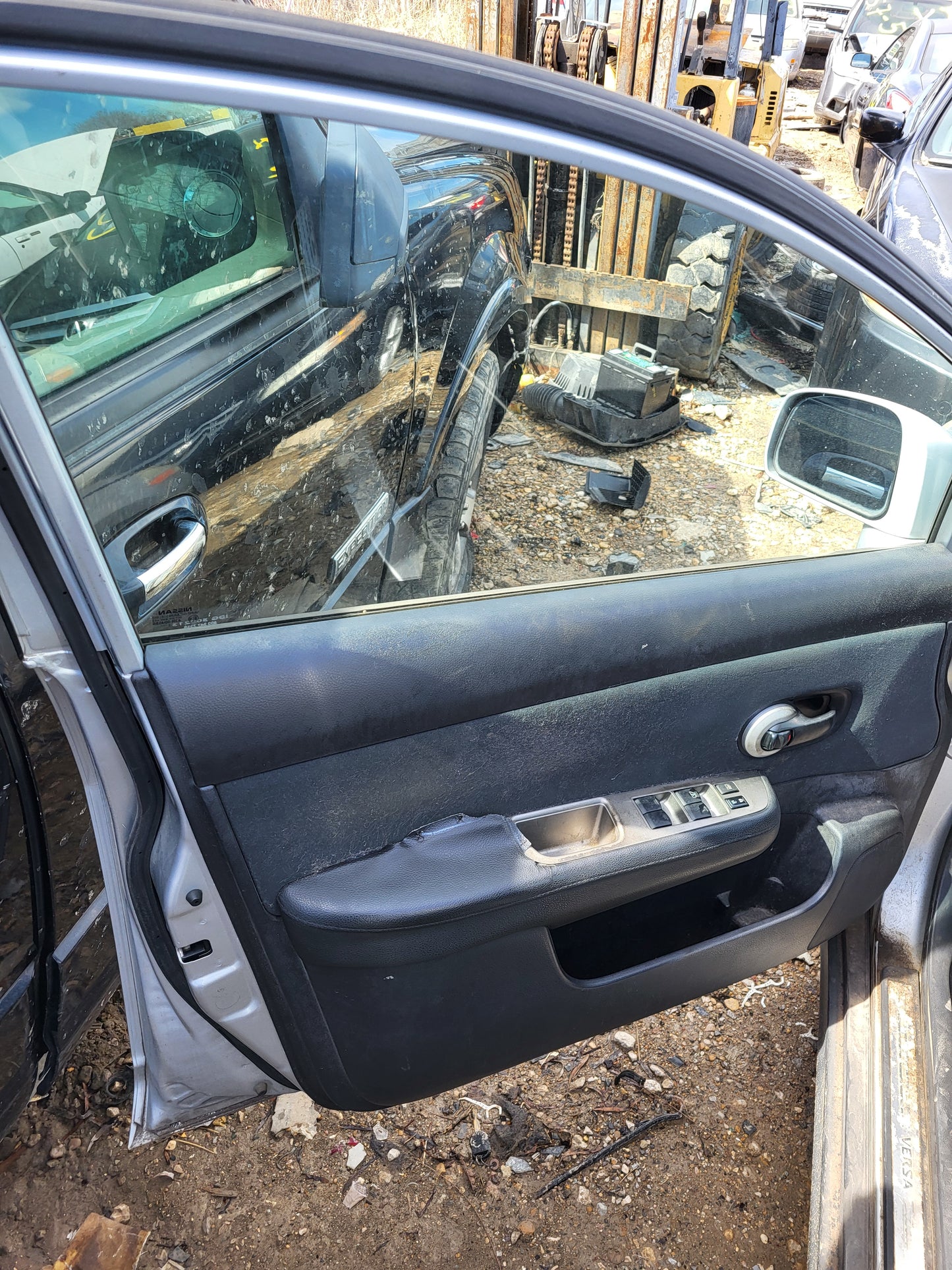 2/2 2007 - 2011 Nissan Versa | All Parts G - Z | SKU #: 16828 CC-18