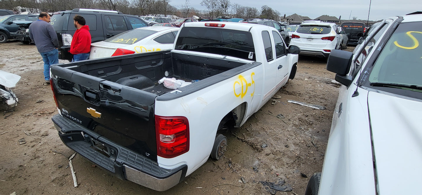 2/2 2007 - 2013 Chevrolet Silverado 1500 | All Parts G - Z | SKU #: 16935 - CD-5