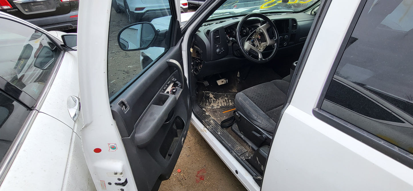 2/2 2007 - 2013 Chevrolet Silverado 1500 | All Parts G - Z | SKU #: 16935 - CD-5