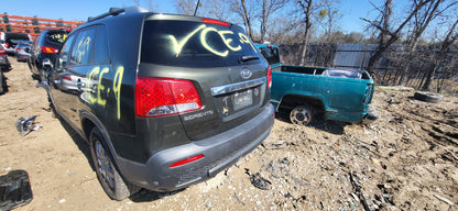 1/2 2011 - 2015 Kia Sorento | All Parts A - F | SKU #: 16959 CE-9