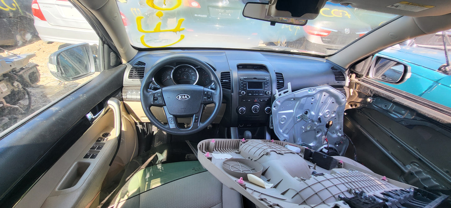 1/2 2011 - 2015 Kia Sorento | All Parts A - F | SKU #: 16959 CE-9