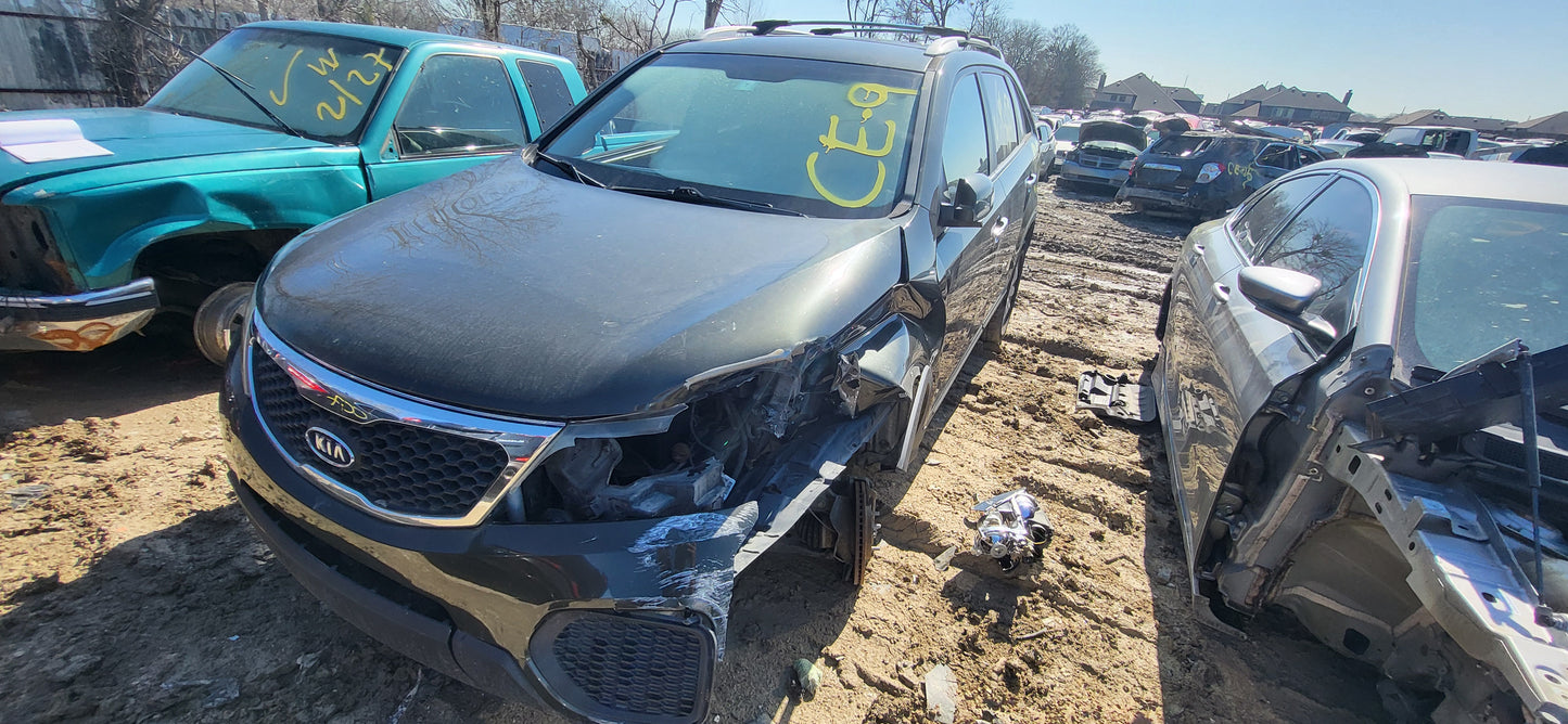 1/2 2011 - 2015 Kia Sorento | All Parts A - F | SKU #: 16959 CE-9