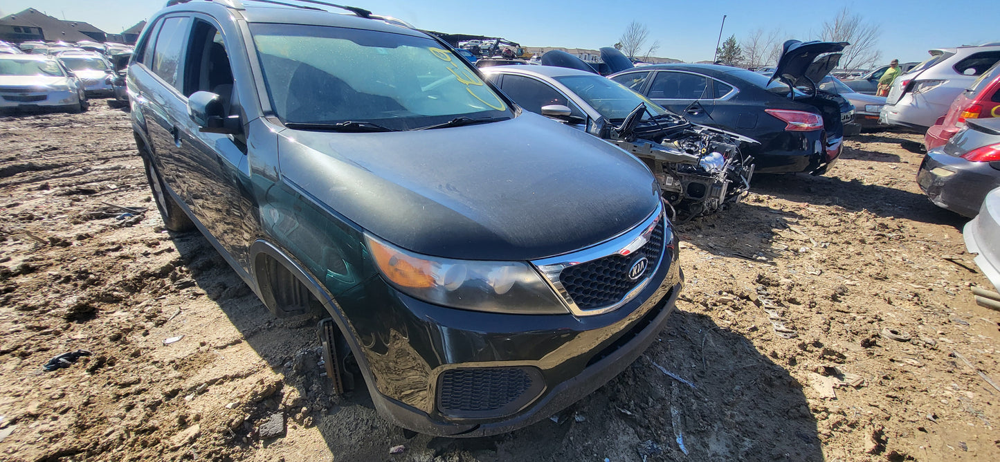 1/2 2011 - 2015 Kia Sorento | All Parts A - F | SKU #: 16959 CE-9