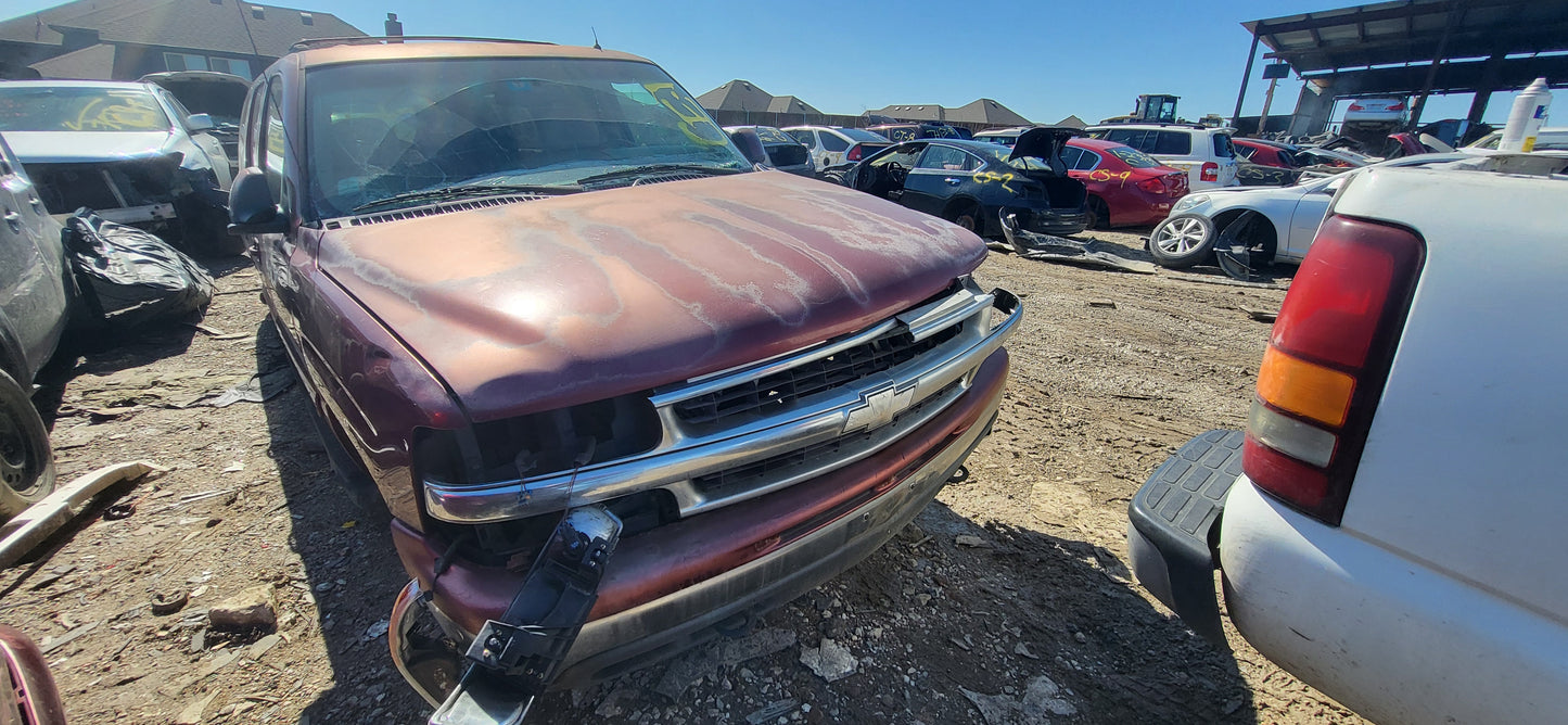 1/2 2000 - 2006 Chevrolet Suburban | All Parts A - F | SKU #:16951 - CE-1