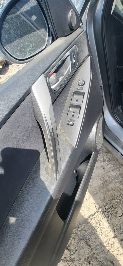 2/2 2010 - 2013 Mazda 3 | All Parts G - Z | SKU #:17063 CJ-13