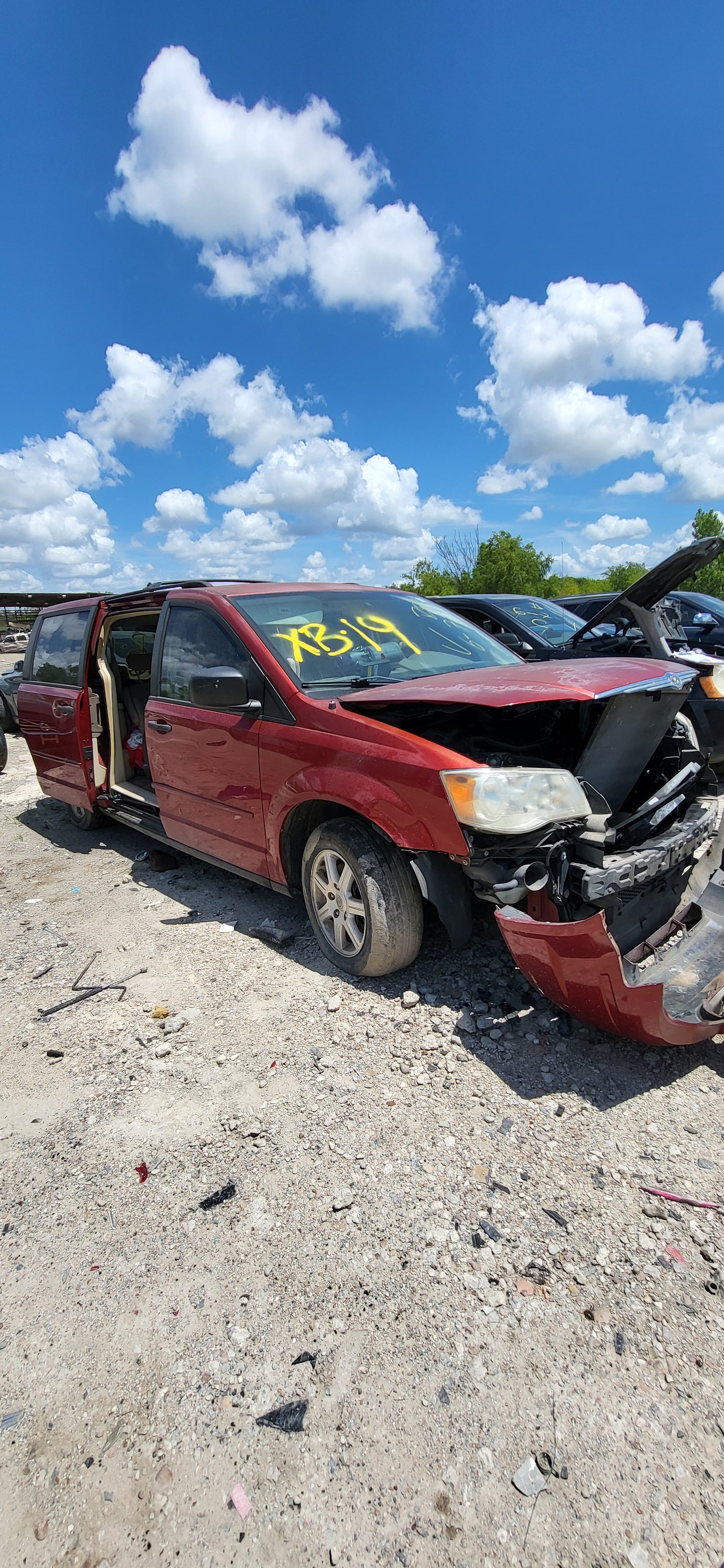 1/2 2001-2008 Chrysler Town and Country | All Parts A - F | SKU #: M17309 XB-19