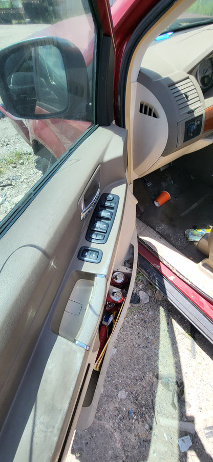 1/2 2001-2008 Chrysler Town and Country | All Parts A - F | SKU #: M17309 XB-19