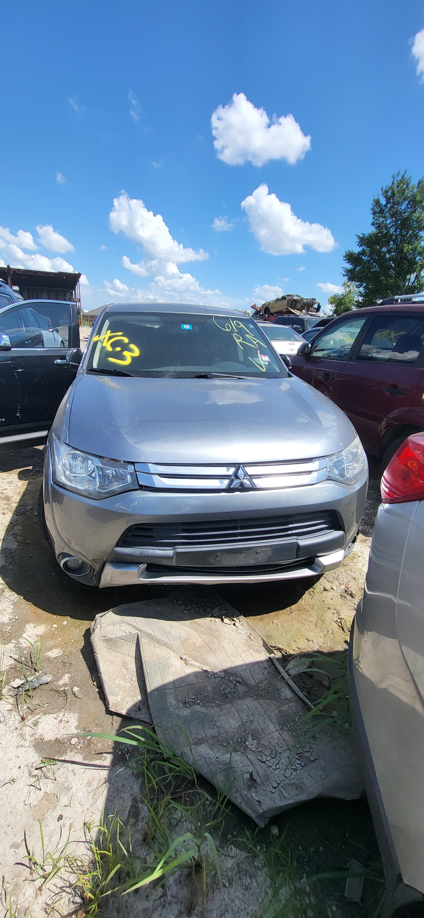 2/2 2014 - 2015 Mitsubishi Outlander | All Parts G - Z | SKU #: M17313 - XC-3