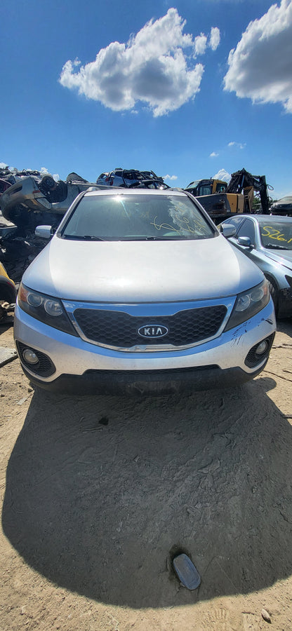 2/2 2011 - 2015 Kia Sorento | All Parts G - Z | SKU #: M17316 XC-6
