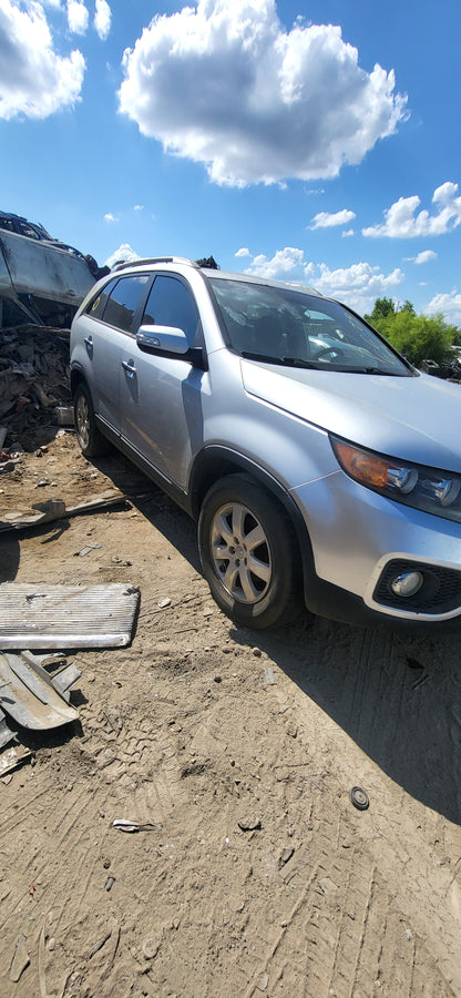 2/2 2011 - 2015 Kia Sorento | All Parts G - Z | SKU #: M17316 XC-6