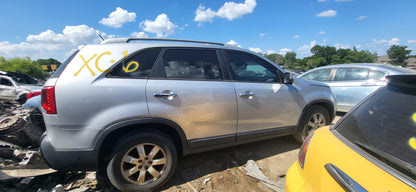 2/2 2011 - 2015 Kia Sorento | All Parts G - Z | SKU #: M17316 XC-6