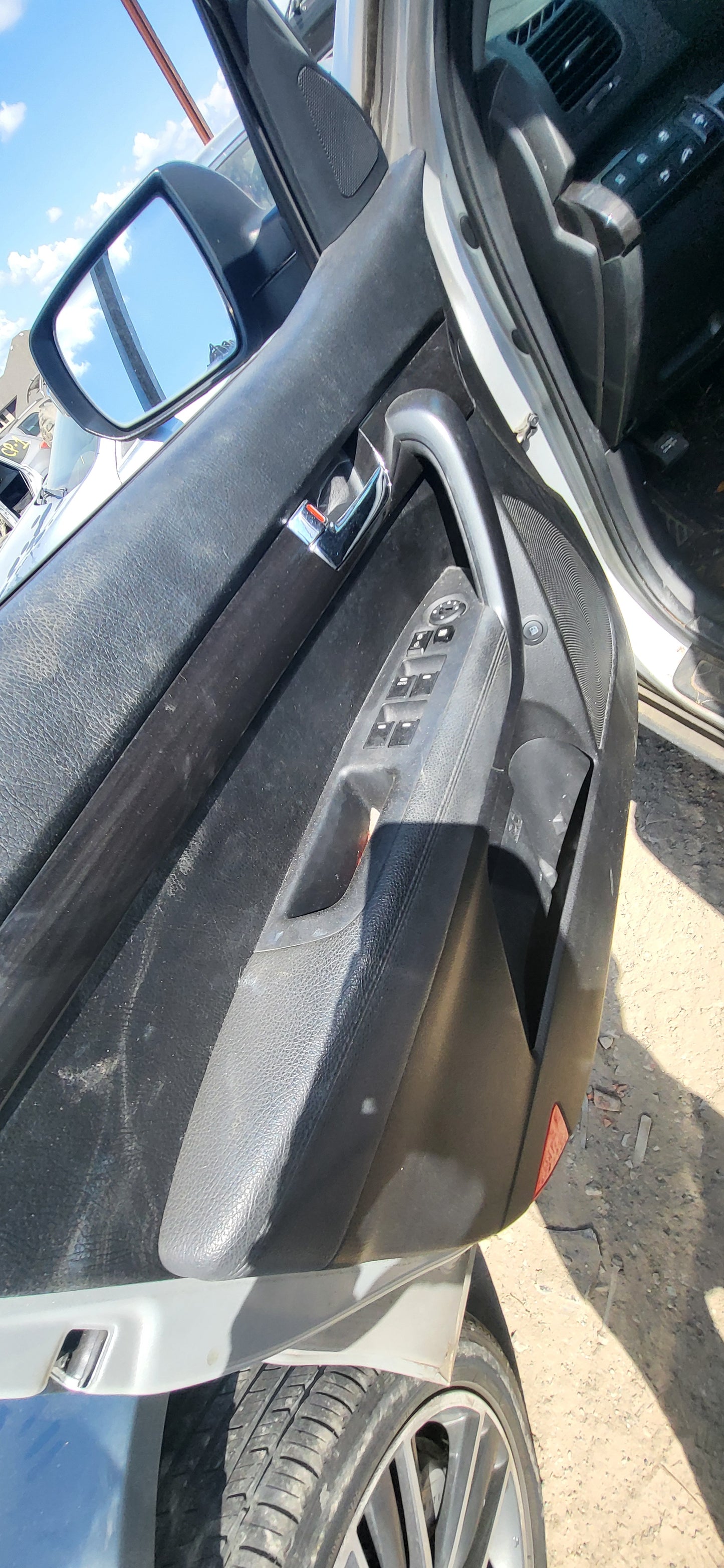 2/2 2011 - 2015 Kia Sorento | All Parts G - Z | SKU #: M17316 XC-6