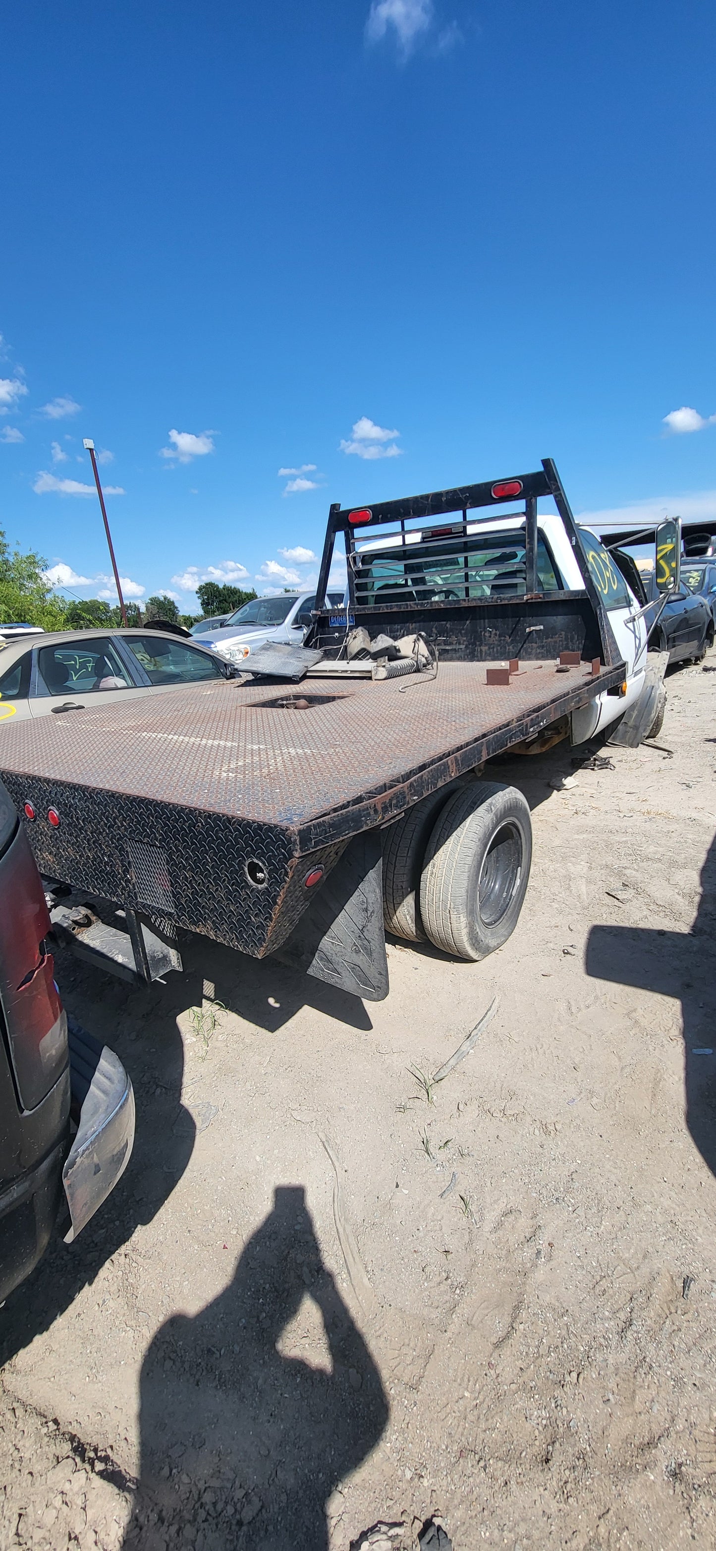 2/2 1999 - 2006 Chevrolet Silverado 3500 | All Parts G - Z | SKU #:M17338 - XD-8